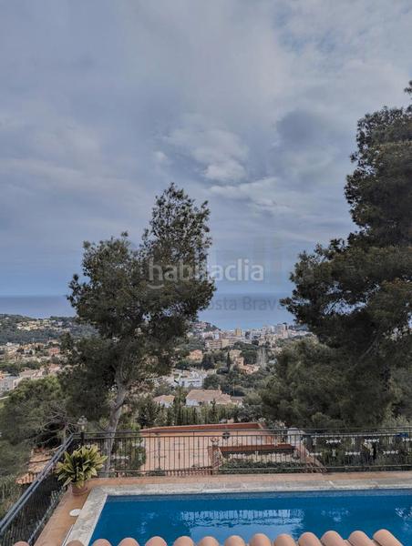 Foto fb0a7fc4-4f4f-4235-9916-c78bc4e8cb28. Maison avec cheminée chauffage parking piscine dans Lloret de Mar