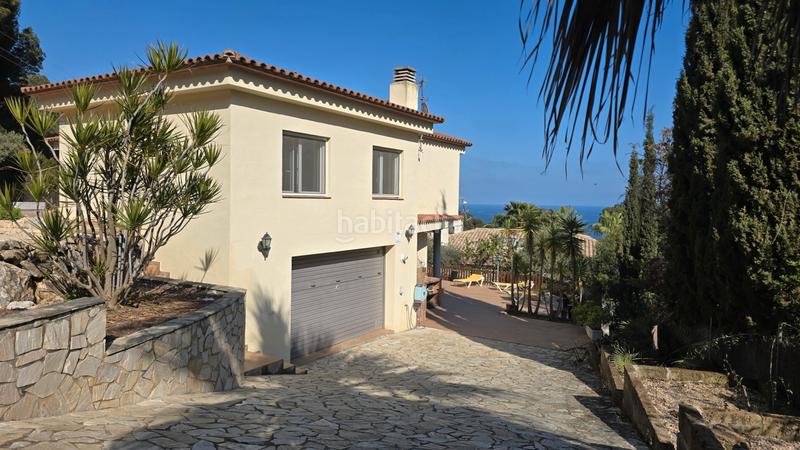 Foto b5b5c318-b53a-4dcd-99c1-b6d49cb90dcb. Chalet con camino riscaldamento parcheggio piscina in Blanes