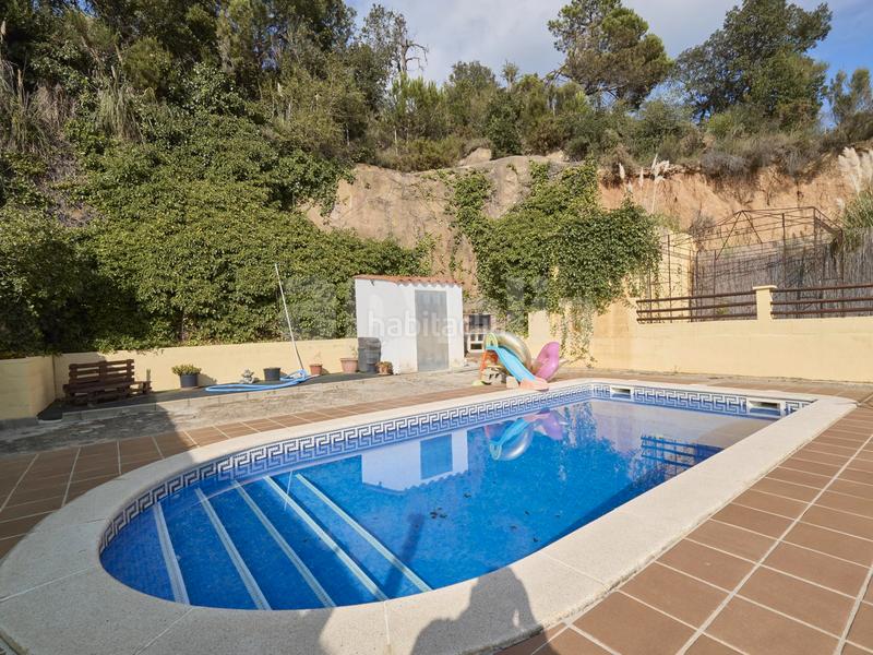 Foto ebd96506-2376-475e-ab90-f466eca4fc02. Chalet con camino riscaldamento parcheggio piscina in Vidreres