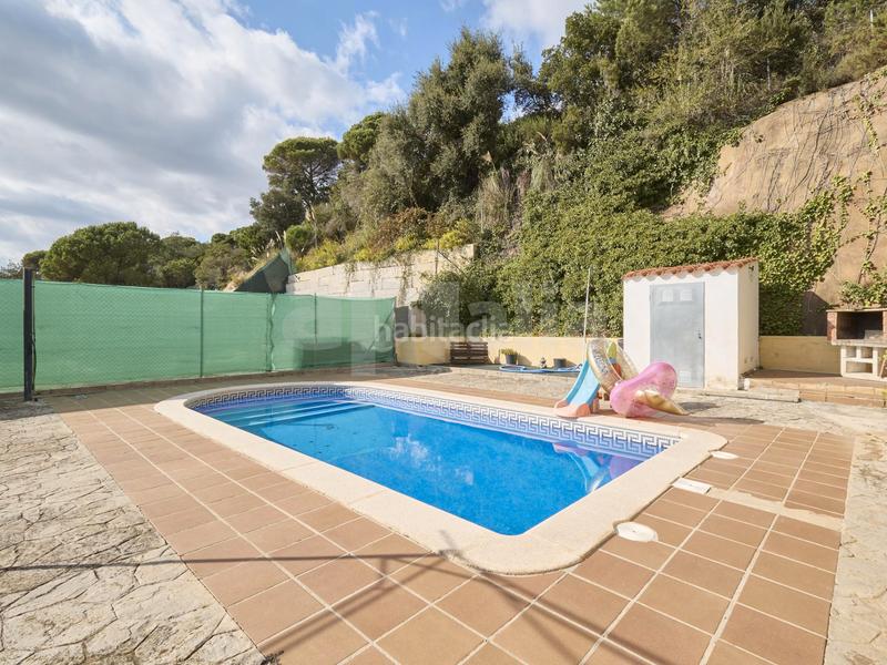 Foto 2ab06b00-7329-4af0-9f5f-bffd6f5e9964. Xalet amb xemeneia calefacció aparcament piscina a Vidreres
