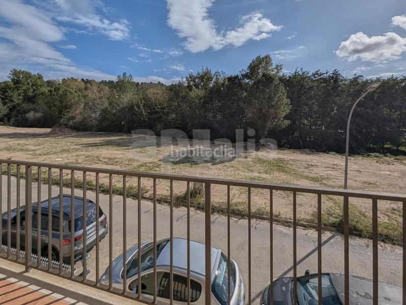 Foto f9407a07-bb4c-41ef-815f-1d6eccdf1523. Xalet amb xemeneia calefacció aparcament piscina a Vidreres