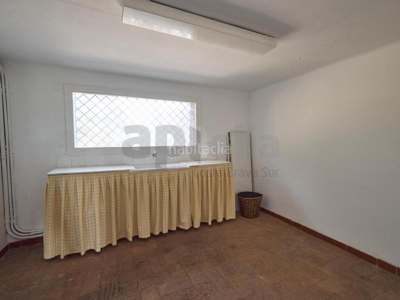Foto 9529a997-0c7c-4c51-a9cf-c5fe184e414a. Maison avec cheminée chauffage parking dans Lloret Verd - Els Pinars Lloret de Mar
