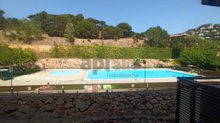 Apartament a Avinguda vila de tossa 91