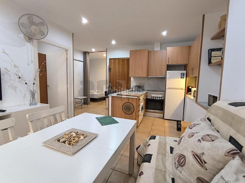 Foto 894bc874-ea83-4ff5-a96d-662aa2c40902. Apartamento en Centre Lloret de Mar
