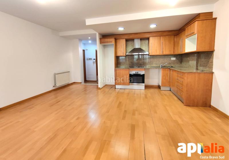Foto 1050b7f7-bd8d-436f-b3c6-529ca6985c14. Apartamento en Centre Lloret de Mar