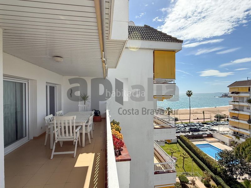 Foto 2b8ca6b5-55dc-492a-8e2a-10977d8e6067. Flat with heating pool in Fenals Lloret de Mar