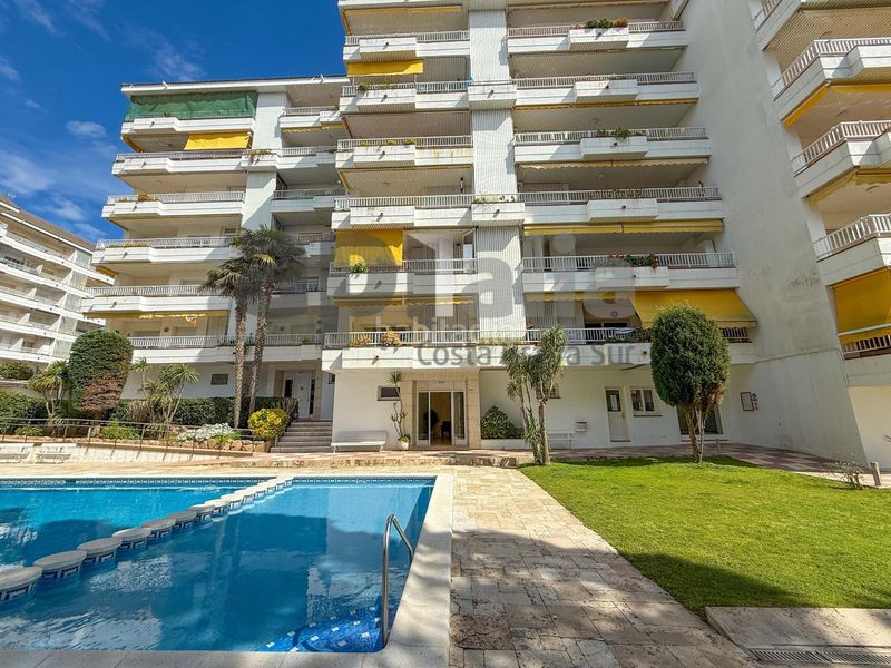 Foto 8c890617-9db8-4928-bd52-476926e5c0ad. Flat with heating pool in Fenals Lloret de Mar