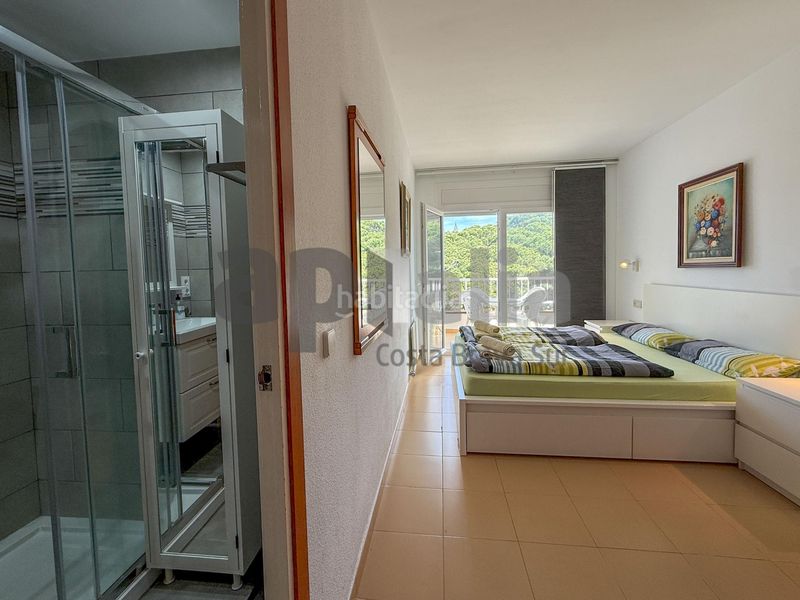 Foto b94bba2a-ea76-48bf-a9bb-584527bb0a2d. Flat with heating pool in Fenals Lloret de Mar