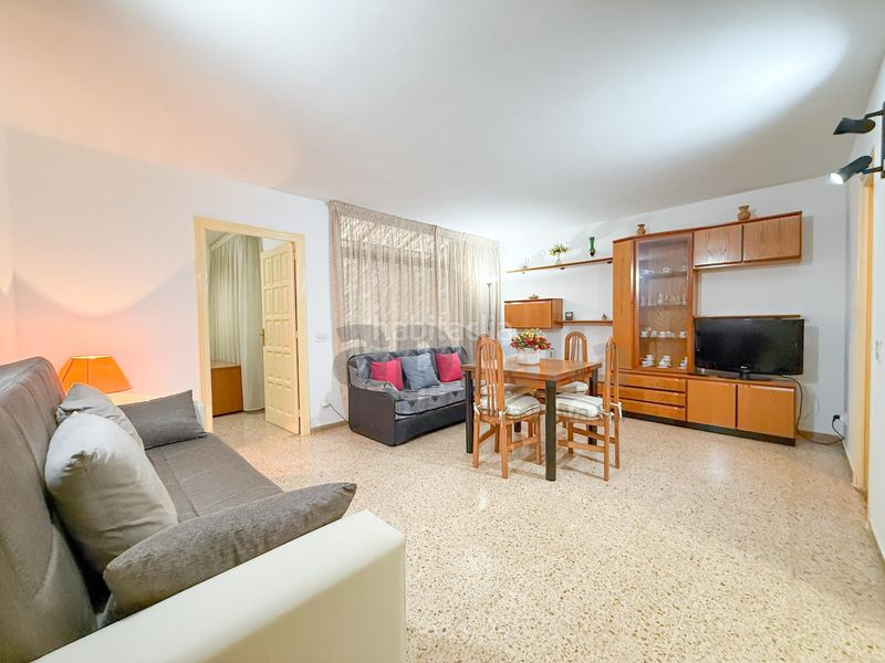 Foto f1e3a336-8f65-43e3-b868-379c31313ddc. Apartament a Centre Lloret de Mar