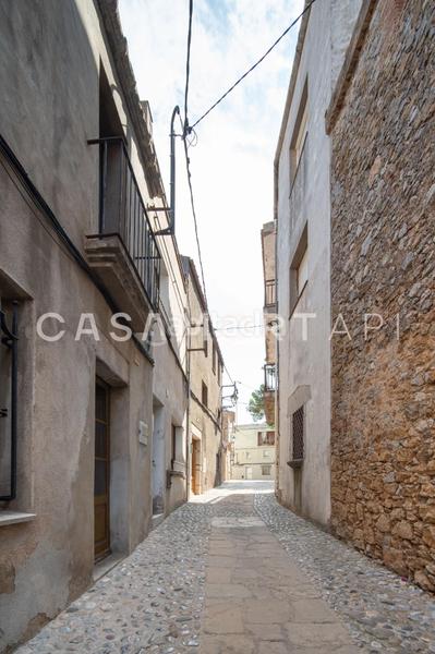 Foto 19187674-2eaf-403c-b50c-f698237b332b. House with parking in Torroella de Montgrí