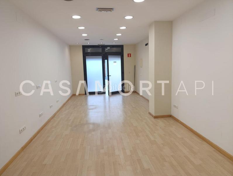 Foto ab9ae7e9-9e2f-4e1b-80e8-dced84a16af3. Lloguer local comercial a Torroella de Montgrí