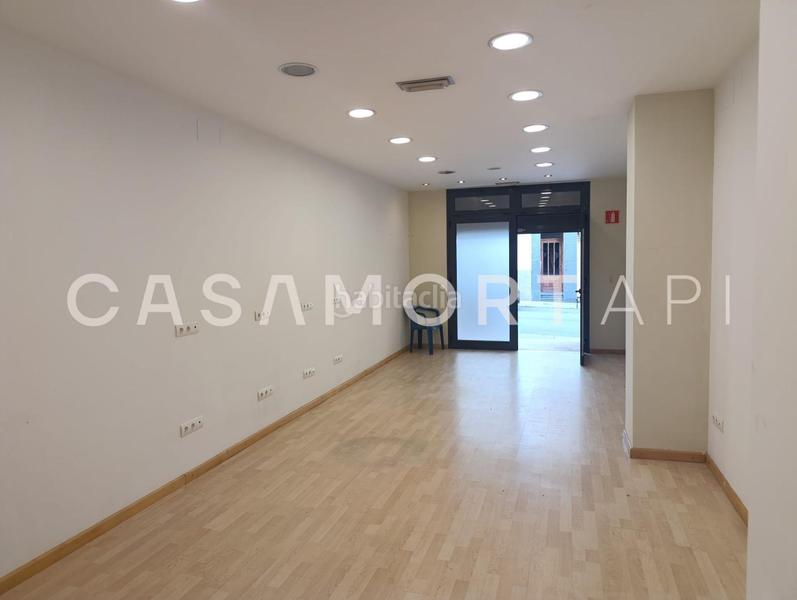 Foto c0b95cce-5ef0-41c1-a4c0-da54981cef5c. Lloguer local comercial a Torroella de Montgrí