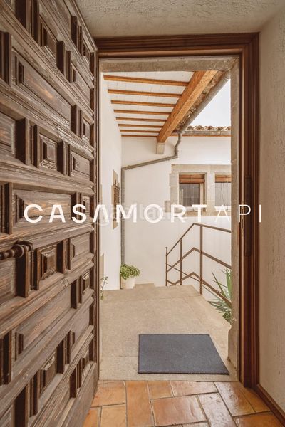 Foto 85e9aa89-453b-4634-a110-9848565fd677. Casa amb aparcament a Torroella de Montgrí