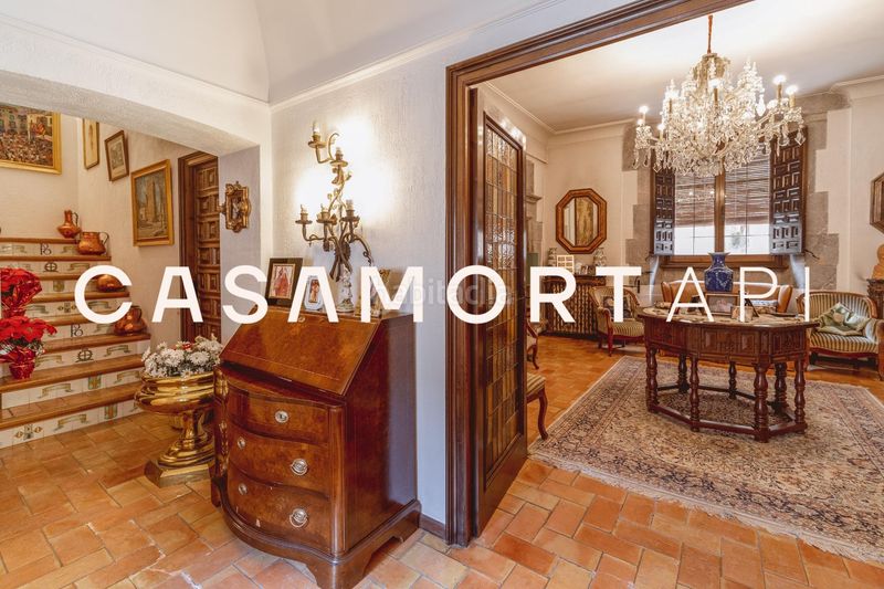 Foto ce15a71b-b4de-4594-be20-fa5635b44eb4. Casa amb aparcament a Torroella de Montgrí