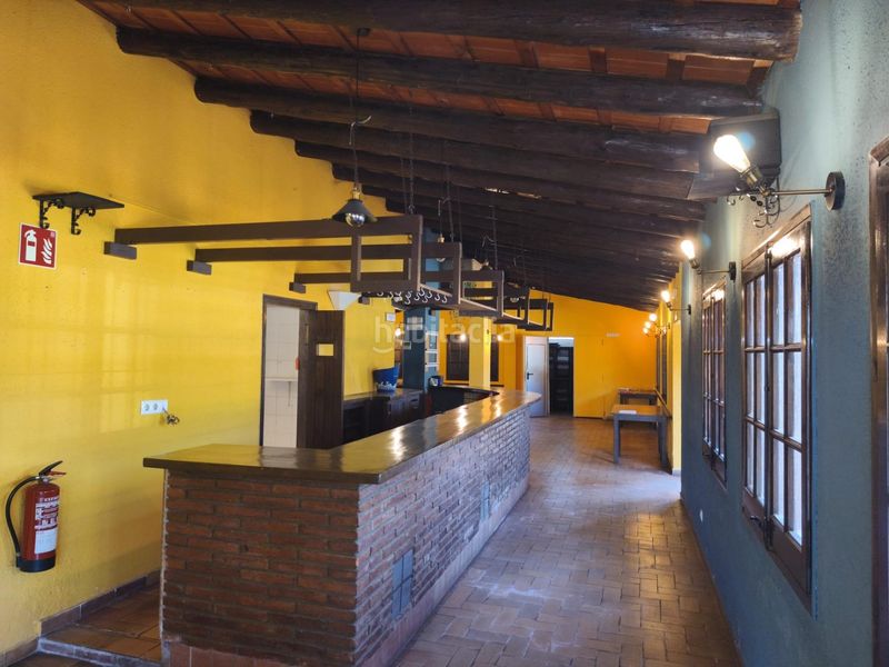 Foto 2d526167-d256-436b-ba0b-1df1a4f96677. Local comercial local en venta al lado de l en l´Estartit poble Estartit
