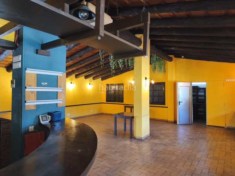 Foto 3bf8b3a3-b819-438e-9763-52f5da223cde. Local comercial local en venta al lado de l en l´Estartit poble Estartit