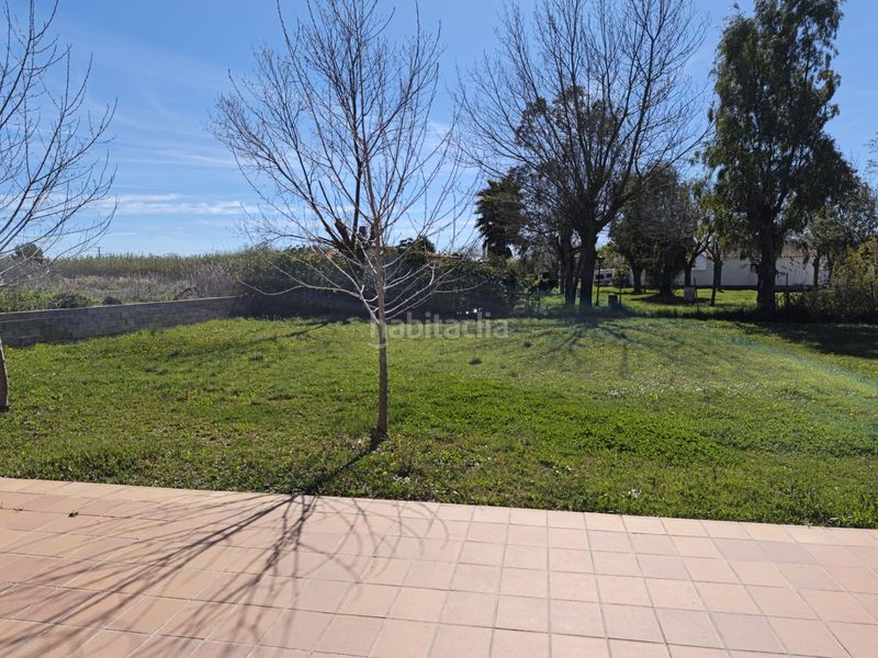 Foto 63a9884c-2700-4221-b658-12acd1240283. Local comercial local en venta al lado de l en l´Estartit poble Estartit
