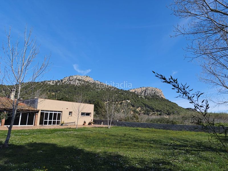 Foto 7c040bb6-6c9c-46ec-9e61-3d0b9248237d. Local comercial local en venta al lado de l en l´Estartit poble Estartit