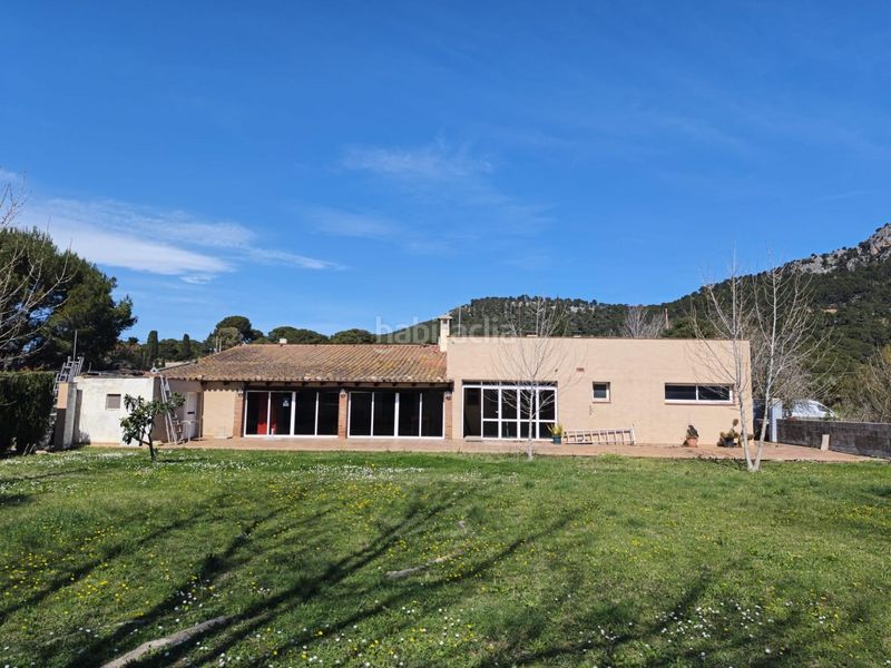 Foto 9fbf6884-71a3-4fc2-a90d-b5bd4bf48779. Local comercial local en venta al lado de l en l´Estartit poble Estartit