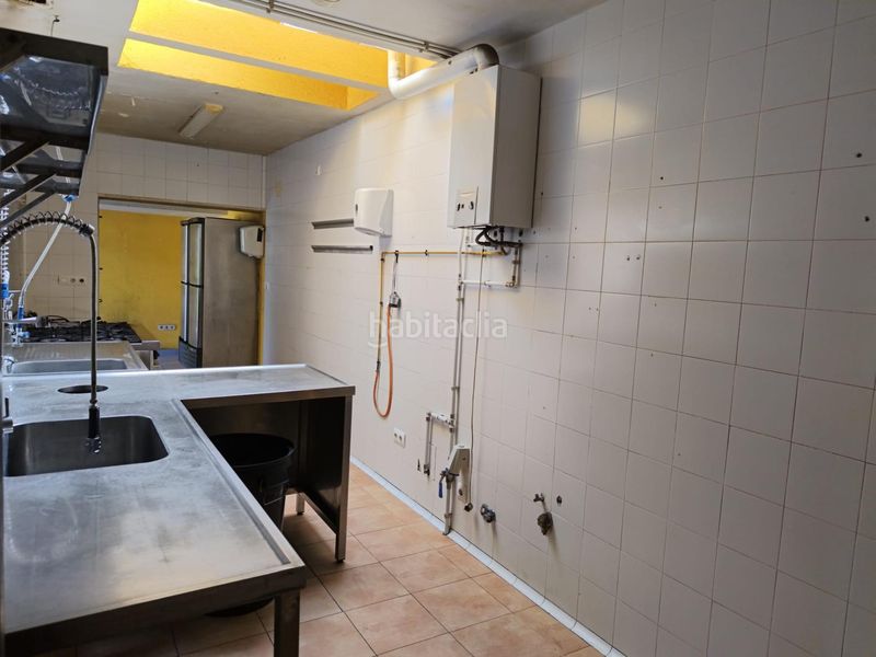 Foto b01f711f-38b6-4017-b0e2-1775e3ef4f55. Local comercial local en venta al lado de l en l´Estartit poble Estartit