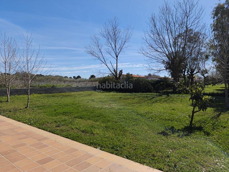 Foto e32a81fe-c7bf-4fb1-8ba2-2c70d96fc6fe. Local comercial local en venta al lado de l en l´Estartit poble Estartit