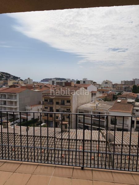 Foto 73deaf1c-7c3b-4df3-83d2-f2273d4f1824. Edifici a carrer carrer mediterrània 24 a l´Estartit poble Estartit
