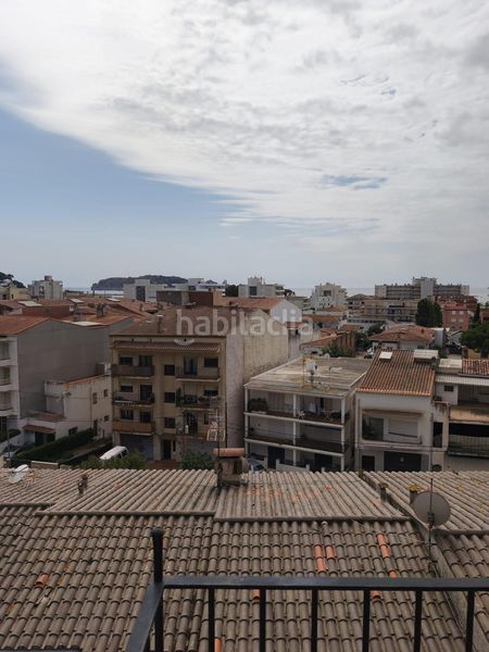 Foto c487ab88-b900-44c2-bcb7-ec5524ec2016. Edifici a carrer carrer mediterrània 24 a l´Estartit poble Estartit