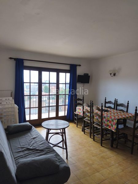 Foto e9f88ace-da97-42fa-a212-8b36c24de0cb. Edifici a carrer carrer mediterrània 24 a l´Estartit poble Estartit