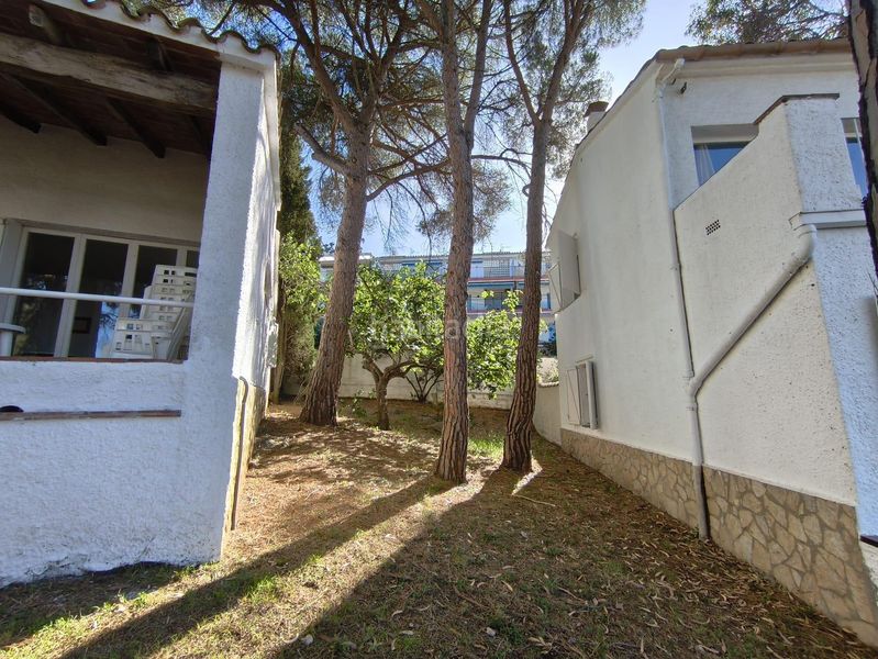 Foto 7484ce3a-d21d-45c6-a85a-5d47e2c96c57. Xalet amb piscina a Riells Escala (L´)