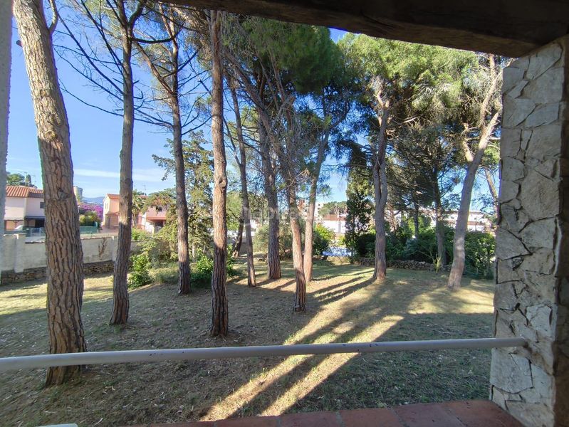 Foto 835a9a79-66d2-495c-b8c6-637f6d1a0516. Xalet amb piscina a Riells Escala (L´)