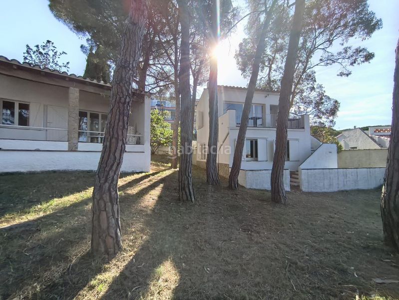 Foto ba7277d2-7e3d-4c1f-9c73-02ebc7df53c4. Xalet amb piscina a Riells Escala (L´)