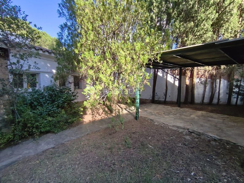 Foto cd4f2021-2f59-4403-a67a-ed8ef2748100. Xalet amb piscina a Riells Escala (L´)