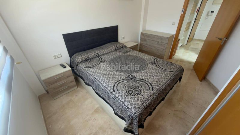 Foto c58a9c1e-0f62-47a0-9817-d771c2e1f152. Apartament amb piscina a Gea y Truyols Murcia