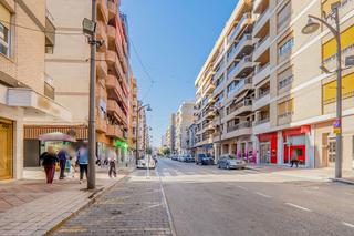 Local commercial à Gran vía 20. Venta de local en gran vía n 20 caravaca de la cruz murcia