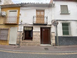 Casa a Reloj del 15. Vivienda unifamiliar en lorqui