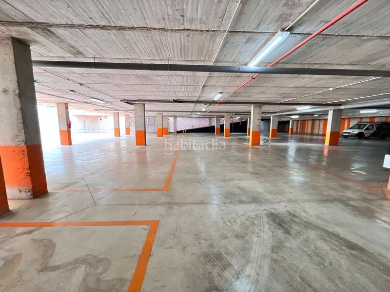 Foto 5afbc43f-ba97-46c9-8b0a-a87b34128122. Location local commercial dans avenida del rocío 16 dans Murcia