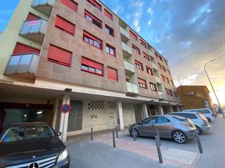 Aparcament cotxe a Avenida ciudad de almería 171