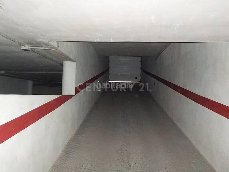 Foto 8245ed2a-86ec-4075-89dc-9a3d5d6583f2. Parking coche en calle uruguay 1 en Alhama de Murcia ciudad Alhama de Murcia