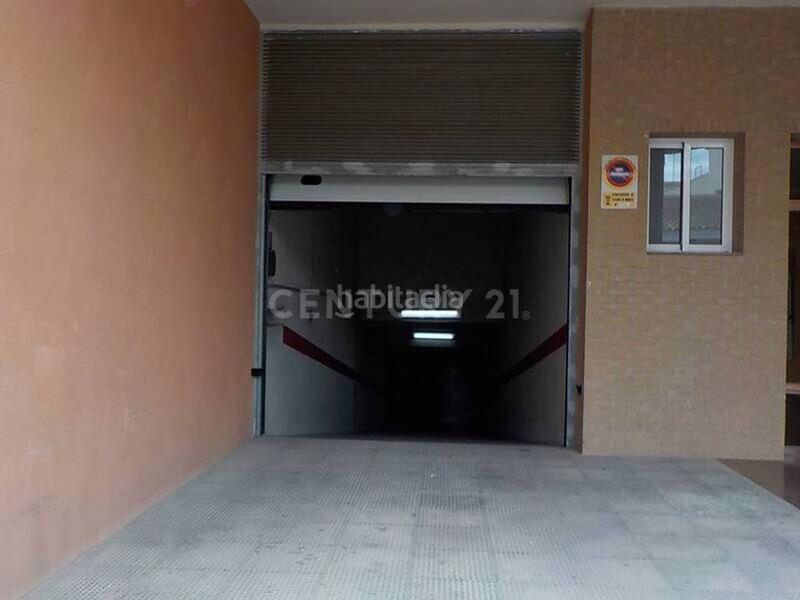 Foto f5b35825-8de1-42d3-be53-210531d4b2f3. Parking coche en calle uruguay 1 en Alhama de Murcia ciudad Alhama de Murcia