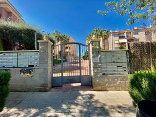 Rent Car parking in Avenida del golf 1