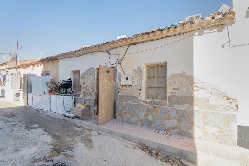 Foto f82ded22-418f-4fa1-924e-d31d6dbb9d65. Casa a calle calle levante 7 a Roldán Torre - Pacheco