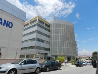 Parking coche  Avenida españa polígono industrial los torraos 27. Garaje en poligono ind. los torraos