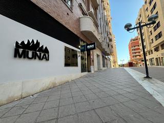 Local Comercial en Calle Reina Sofía