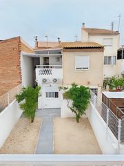Casa a Mayor 92. Excelente oportunidad de inversión en la ñora