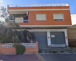 Casa a Avenida de san ginés 34. Vivienda con gran parcela en san ginés murcia  ideal para reform