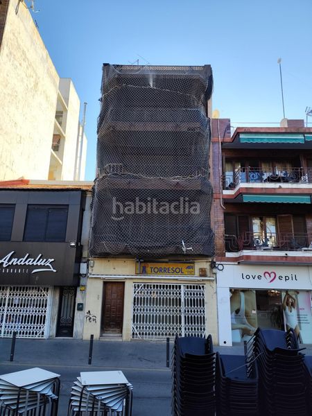 Foto 726d9a66-9fe3-471a-a06f-a8eb21f45903. Edifici a plaza constitucion de la 7 a Centro - Muelle Pesquero Torrevieja