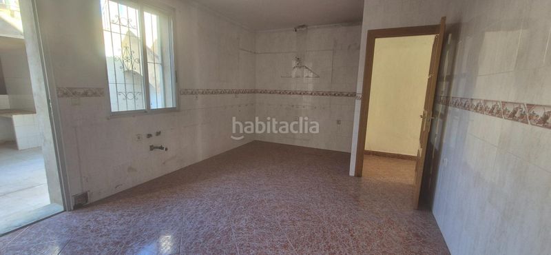 Foto a63c30e8-1049-41d8-81bb-d70addd2e940. Masia amb aparcament a Cabezo de Torres Murcia
