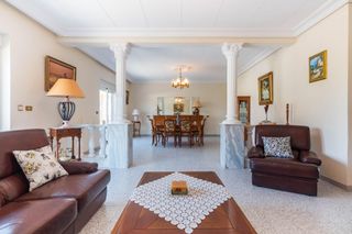 Maison à Avenida avenida constitución de aljúcer 23. Villa independiente de 305 m2 sobre más de 550 m2 de terreno pri