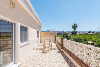 Haus in Avenida avenida constitución de aljúcer 23. Villa independiente de 305 m2 sobre más de 550 m2 de terreno pri