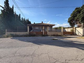 Casa in Almazara (acequia churra vieja) 61. Chalet independiente con terreno en camino almazara acequia chur